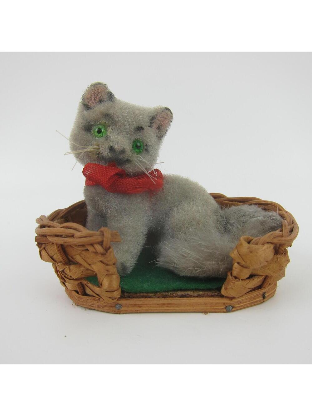 Vintage Wagner Kunstlerschutz Flocked Gray Cat in Basket Red Ribbon 1966-83 RARE